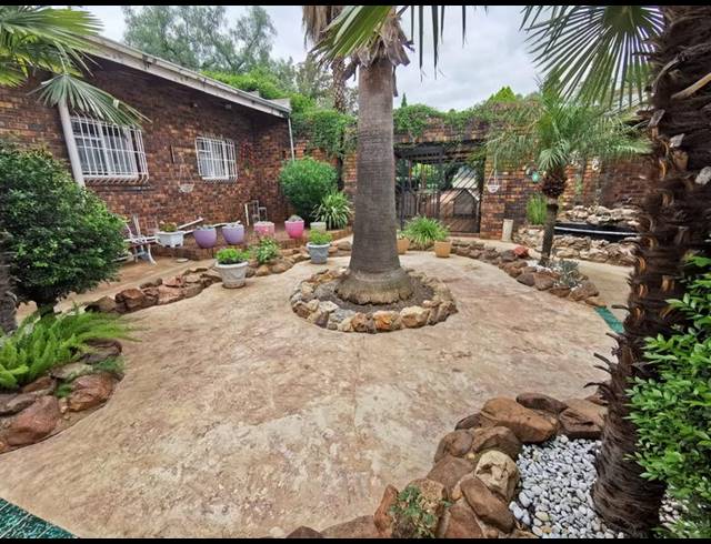 FARM FOR SALE IN HOMESTEAD APPLE ORCHARDS